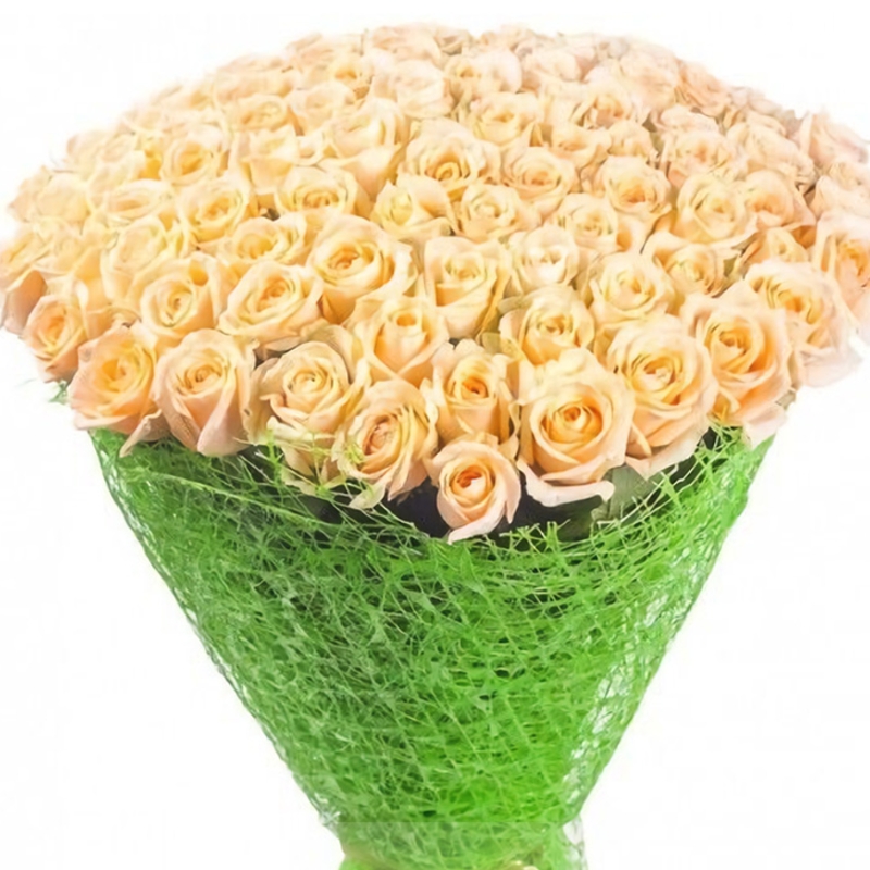 Букет из 101 кремовой розы